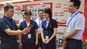 集团公司领导莅临小额贷款公司指导工作